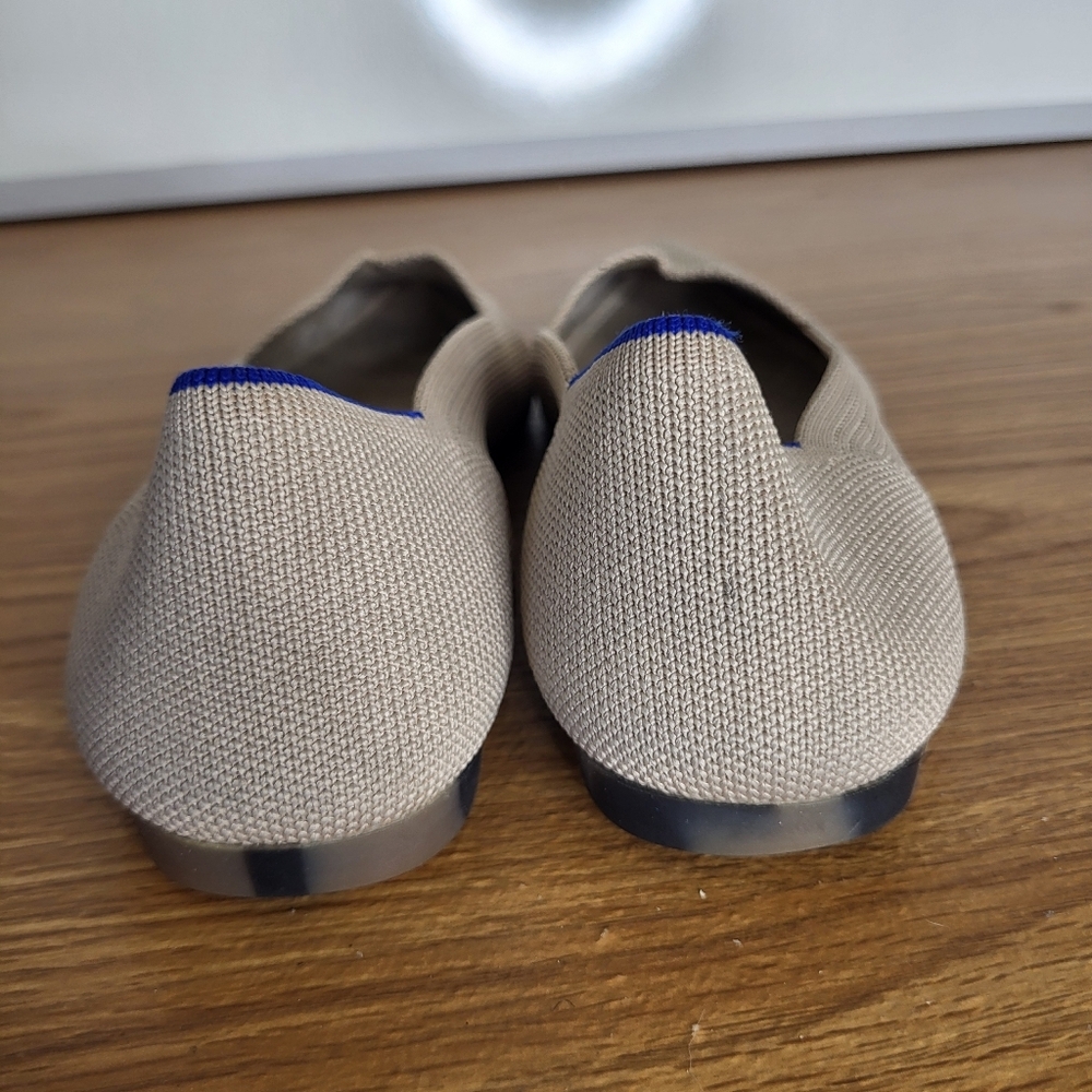 Rothy's Beige Pointed Knit Slip-On Flats with Blue Trim Womens Size 6.5 - Picture 5 of 9